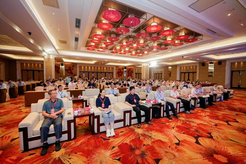 Shandong Steel Structure Industry Association veranstaltet vier neue Technologiekonferenzen und Ausstellungen