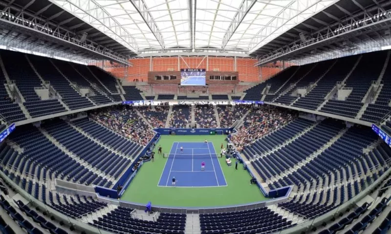 Stahlkonstruktion des Hallentennisstadions