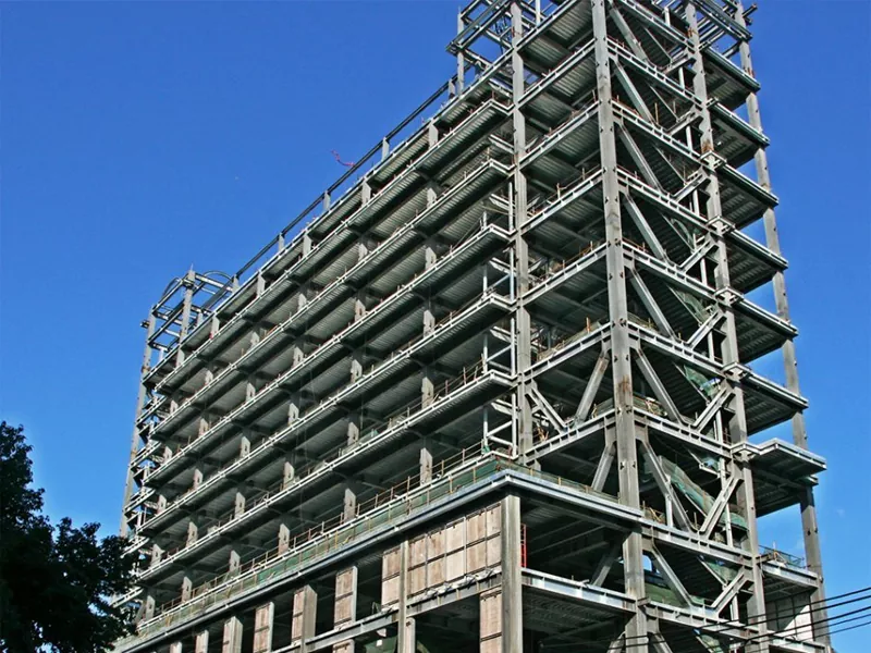 Wohngebäude mit Stahlrahmen
