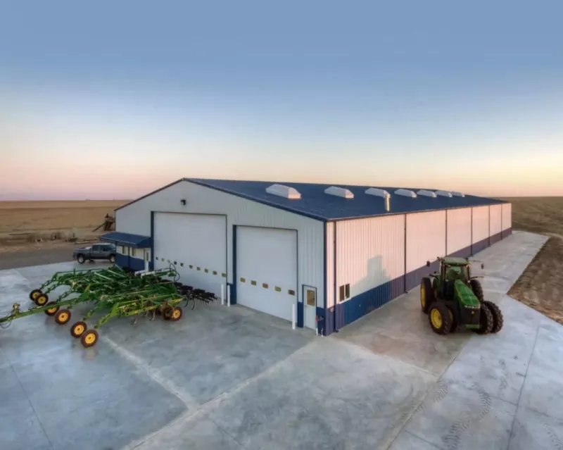 Landwirtschaftliches Gebäude mit Stahlkonstruktion