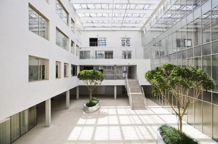 Psychiatrisches Krankenhaus mit Stahlkonstruktion